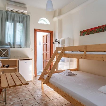 En Tino Basement 5 Hotel Тинос Екстериор снимка