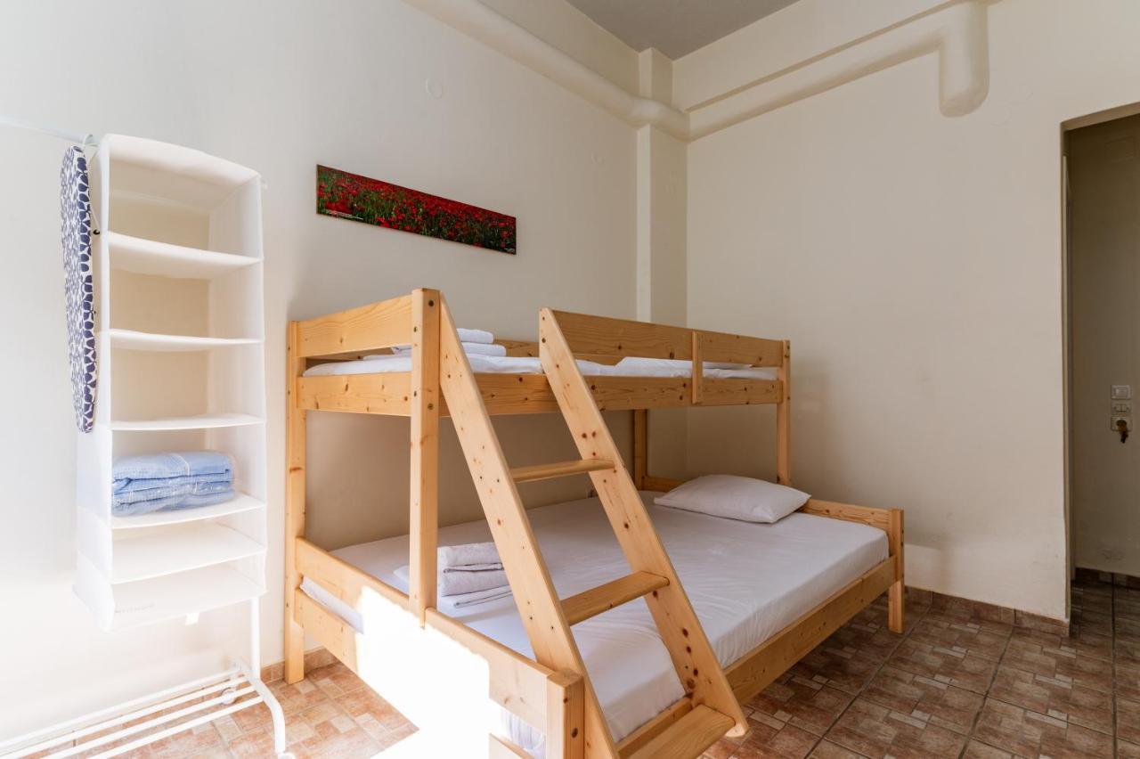 En Tino Basement 5 Hotel Тинос Екстериор снимка